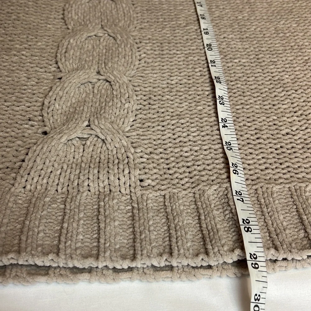 Venus Beige Loose Chunky Cable Knit Soft Chenille Sweater Rolled Crewneck SZ M - Picture 7 of 8